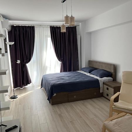 Garsoniera Lägenhet Bukarest Exteriör bild