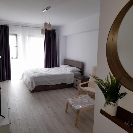 Garsoniera Lägenhet Bukarest Exteriör bild