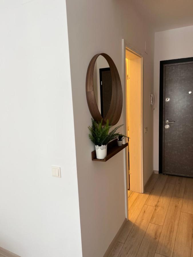 Garsoniera Lägenhet Bukarest Exteriör bild